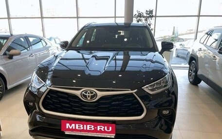 Toyota Highlander, 2024 год, 7 800 000 рублей, 2 фотография