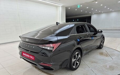 Hyundai Avante, 2021 год, 2 000 000 рублей, 3 фотография