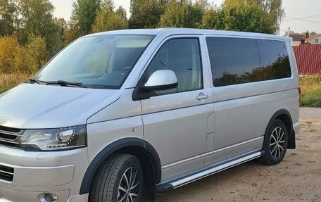 Volkswagen Multivan T5, 2014 год, 2 500 000 рублей, 1 фотография