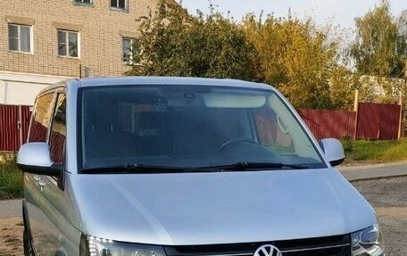 Volkswagen Multivan T5, 2014 год, 2 500 000 рублей, 6 фотография