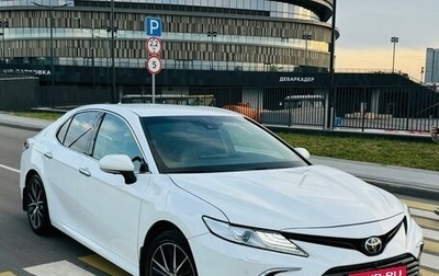 Toyota Camry, 2021 год, 3 950 000 рублей, 1 фотография