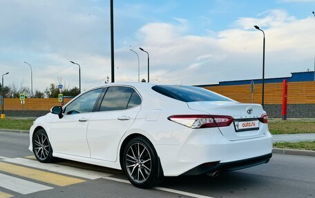 Toyota Camry, 2021 год, 3 950 000 рублей, 7 фотография