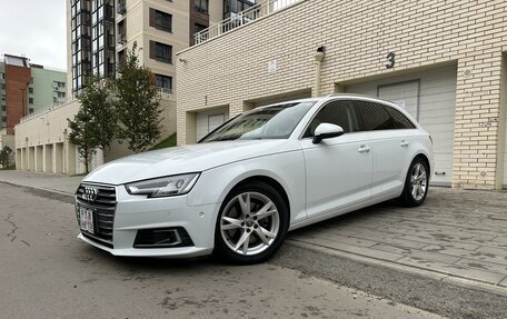 Audi A4, 2018 год, 2 700 000 рублей, 2 фотография