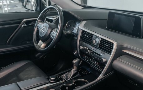 Lexus RX IV рестайлинг, 2018 год, 4 719 000 рублей, 27 фотография