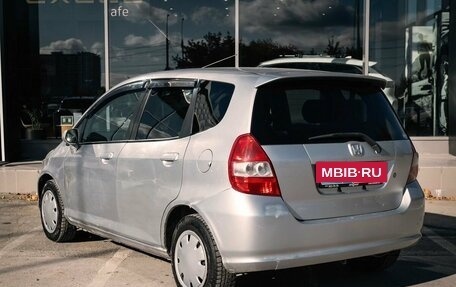 Honda Fit III, 2002 год, 370 000 рублей, 3 фотография