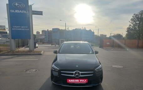 Mercedes-Benz B-Класс, 2019 год, 2 249 000 рублей, 2 фотография