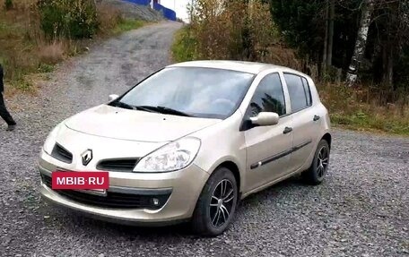 Renault Clio III, 2007 год, 400 000 рублей, 4 фотография