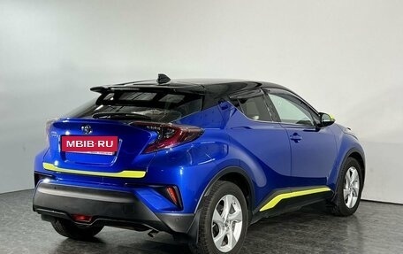 Toyota C-HR I рестайлинг, 2018 год, 2 395 000 рублей, 3 фотография