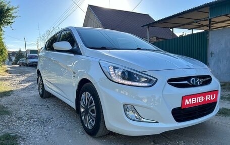 Hyundai Solaris II рестайлинг, 2013 год, 950 000 рублей, 3 фотография