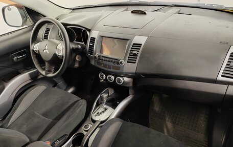 Mitsubishi Outlander III рестайлинг 3, 2008 год, 1 199 000 рублей, 12 фотография