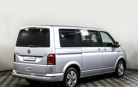 Volkswagen Multivan T6 рестайлинг, 2015 год, 3 498 000 рублей, 5 фотография