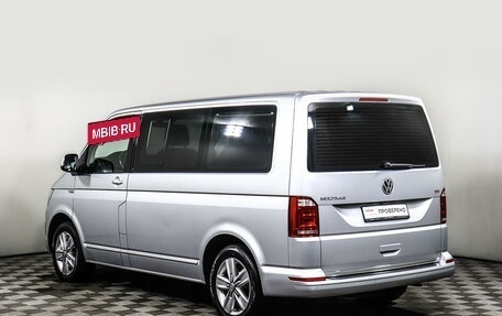 Volkswagen Multivan T6 рестайлинг, 2015 год, 3 498 000 рублей, 7 фотография