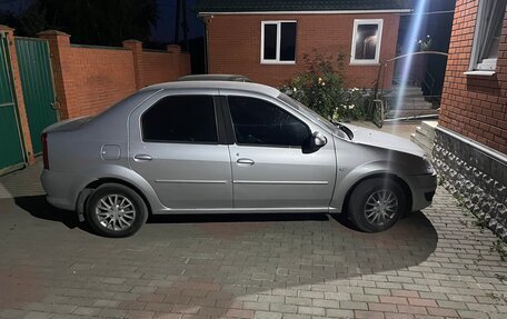 Renault Logan I, 2012 год, 550 000 рублей, 3 фотография