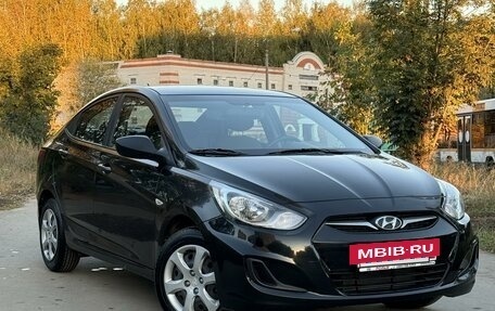 Hyundai Solaris II рестайлинг, 2011 год, 1 350 000 рублей, 5 фотография