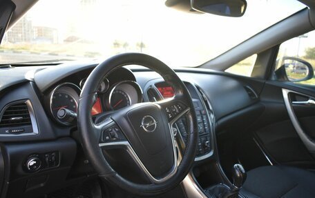 Opel Astra J, 2010 год, 580 000 рублей, 5 фотография