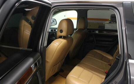 Volkswagen Touareg III, 2010 год, 1 039 900 рублей, 28 фотография