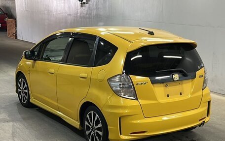 Honda Fit III, 2013 год, 850 000 рублей, 4 фотография