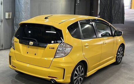 Honda Fit III, 2013 год, 850 000 рублей, 3 фотография