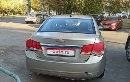 Chevrolet Cruze II, 2011 год, 699 000 рублей, 3 фотография