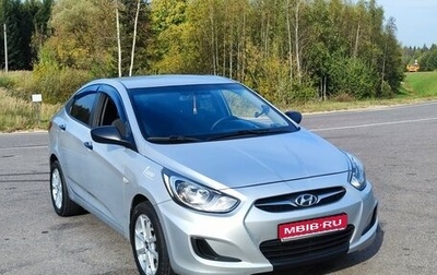 Hyundai Solaris II рестайлинг, 2011 год, 850 000 рублей, 1 фотография