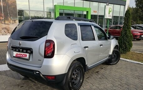 Renault Duster I рестайлинг, 2017 год, 1 350 000 рублей, 4 фотография