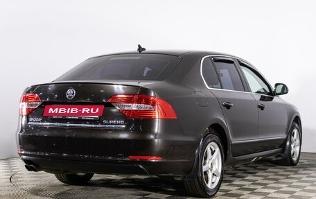 Skoda Superb III рестайлинг, 2013 год, 999 000 рублей, 5 фотография