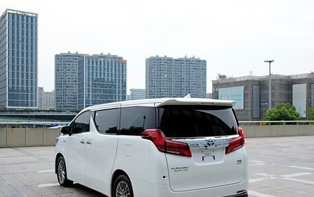 Toyota Alphard III, 2021 год, 10 950 000 рублей, 4 фотография