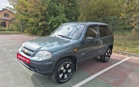 Chevrolet Niva I рестайлинг, 2009 год, 499 000 рублей, 2 фотография