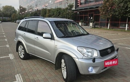 Toyota RAV4, 2004 год, 1 100 000 рублей, 4 фотография