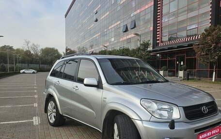 Toyota RAV4, 2004 год, 1 100 000 рублей, 6 фотография