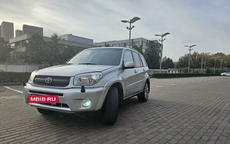 Toyota RAV4, 2004 год, 1 100 000 рублей, 18 фотография