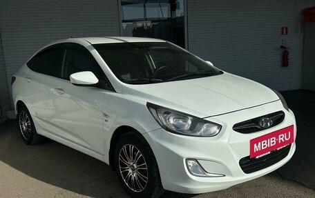 Hyundai Solaris II рестайлинг, 2012 год, 779 000 рублей, 4 фотография