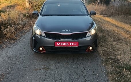 KIA Rio IV, 2021 год, 1 850 000 рублей, 1 фотография