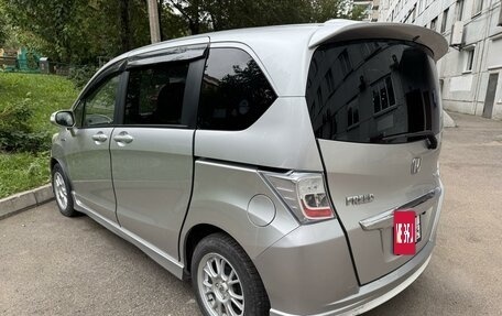 Honda Freed I, 2012 год, 1 090 000 рублей, 4 фотография