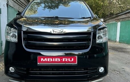 Toyota Noah III, 2009 год, 1 530 000 рублей, 1 фотография