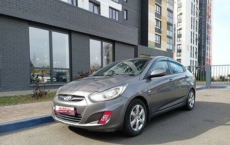 Hyundai Solaris II рестайлинг, 2011 год, 675 000 рублей, 1 фотография