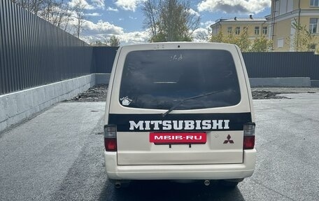 Mitsubishi Delica IV, 2003 год, 450 000 рублей, 6 фотография