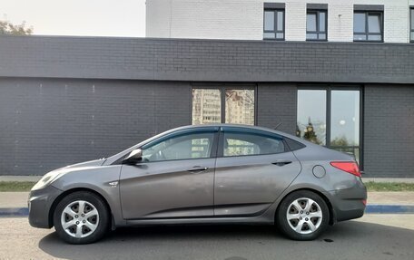 Hyundai Solaris II рестайлинг, 2011 год, 675 000 рублей, 8 фотография