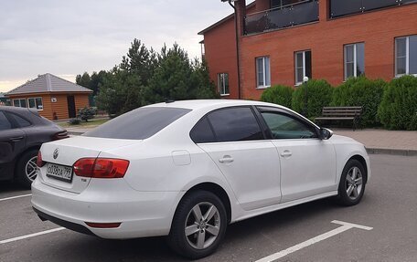 Volkswagen Jetta VI, 2011 год, 850 000 рублей, 6 фотография