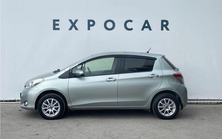 Toyota Vitz, 2014 год, 1 050 000 рублей, 2 фотография