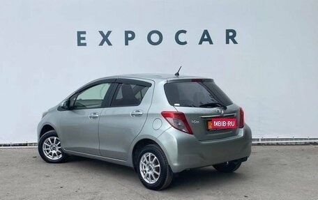 Toyota Vitz, 2014 год, 1 050 000 рублей, 3 фотография