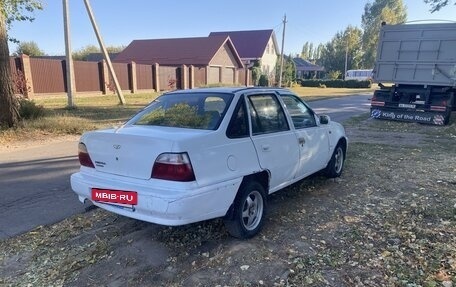 Daewoo Nexia I рестайлинг, 2002 год, 99 000 рублей, 4 фотография