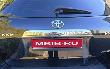 Toyota Highlander III, 2011 год, 2 200 000 рублей, 11 фотография