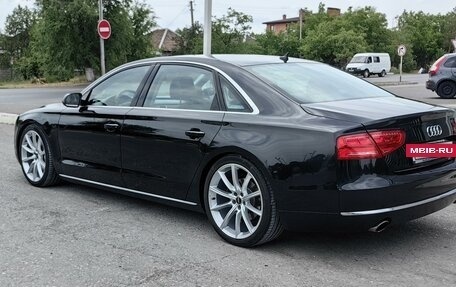 Audi A8, 2012 год, 1 900 000 рублей, 18 фотография