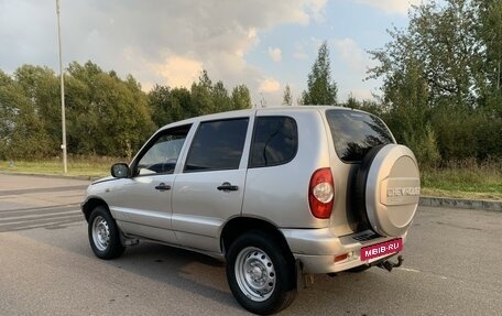 Chevrolet Niva I рестайлинг, 2005 год, 430 000 рублей, 24 фотография