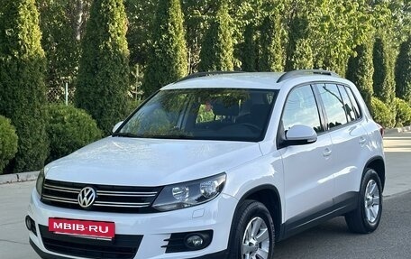 Volkswagen Tiguan I, 2013 год, 1 340 000 рублей, 2 фотография