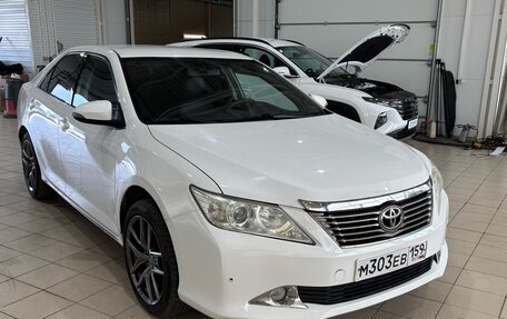 Toyota Camry, 2013 год, 1 650 000 рублей, 2 фотография