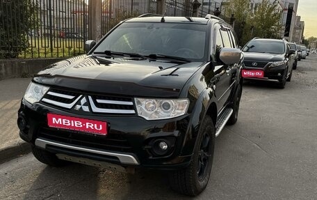 Mitsubishi Pajero Sport II рестайлинг, 2013 год, 2 250 000 рублей, 1 фотография