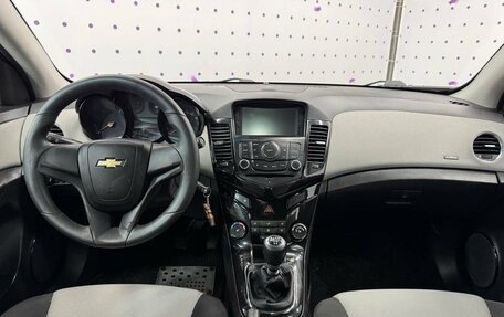 Chevrolet Cruze II, 2009 год, 650 000 рублей, 13 фотография