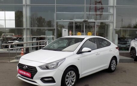 Hyundai Solaris II рестайлинг, 2017 год, 1 380 000 рублей, 1 фотография